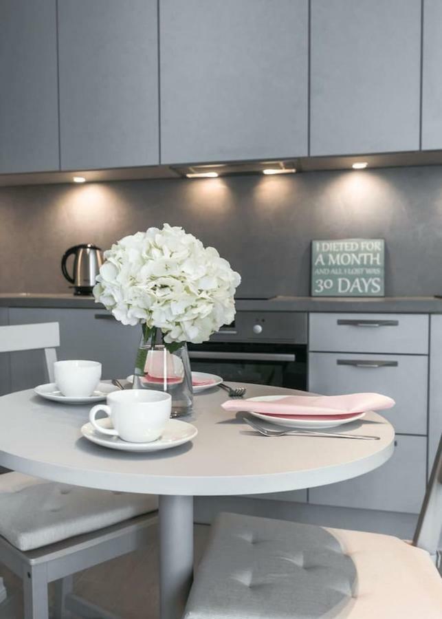 Kalamehe Modern Apartment 2 Near City Center 페르누 외부 사진