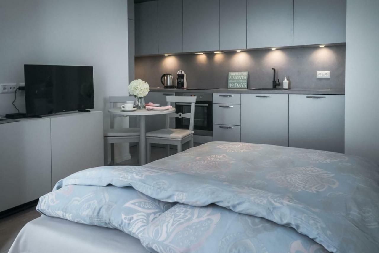 Kalamehe Modern Apartment 2 Near City Center 페르누 외부 사진
